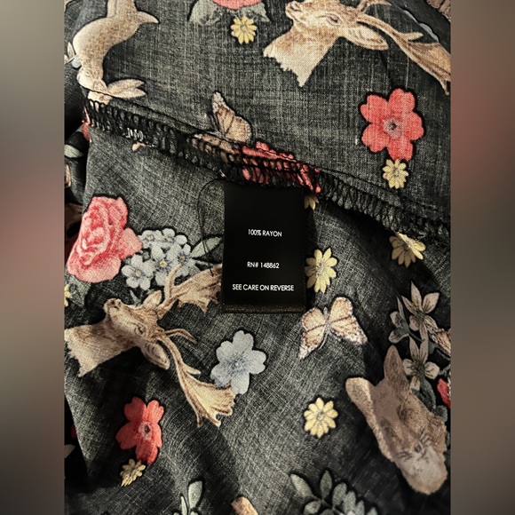 $10❤️Bundled Torrid Blouse - Picture 5 of 6